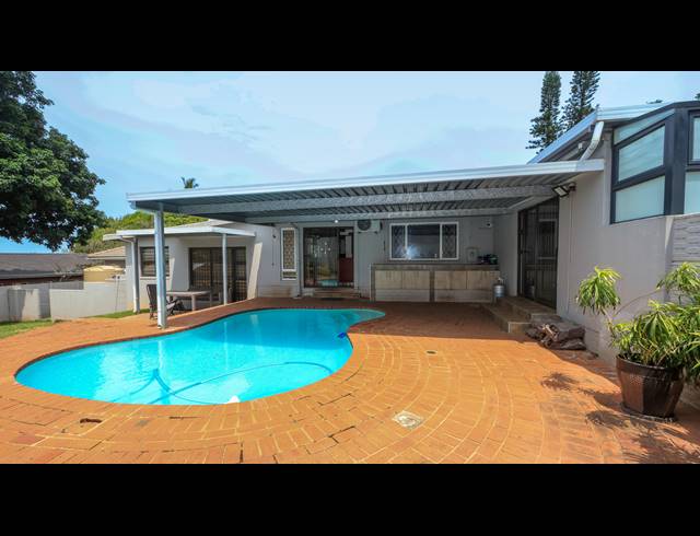 4 BEDROOM FREEHOLD FOR SALE IN HERRWOOD PARK